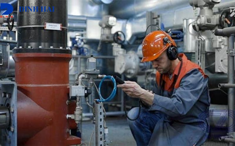 Sự cố l&ograve; hơi c&oacute; thể khiến nguồn hơi cung cấp cho d&acirc;y chuyền giảm hoặc bị gi&aacute;n đoạn.