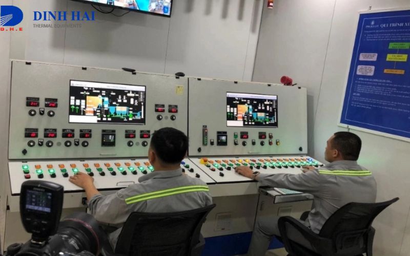 Trong suốt thời gian làm việc, người vận hành cần theo dõi liên tục các thông số quan trọng.